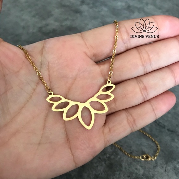 Lotus Necklace Gold Plated Stainless Steel - Picture 6 of 9